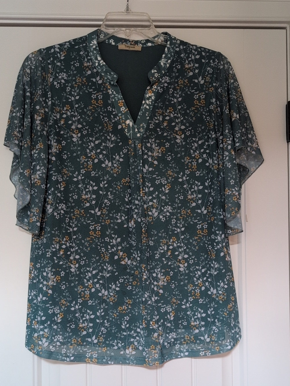 Timeson Green Floral Split-Neck Blouse With Flutter Sleeves, Size XL, Like New